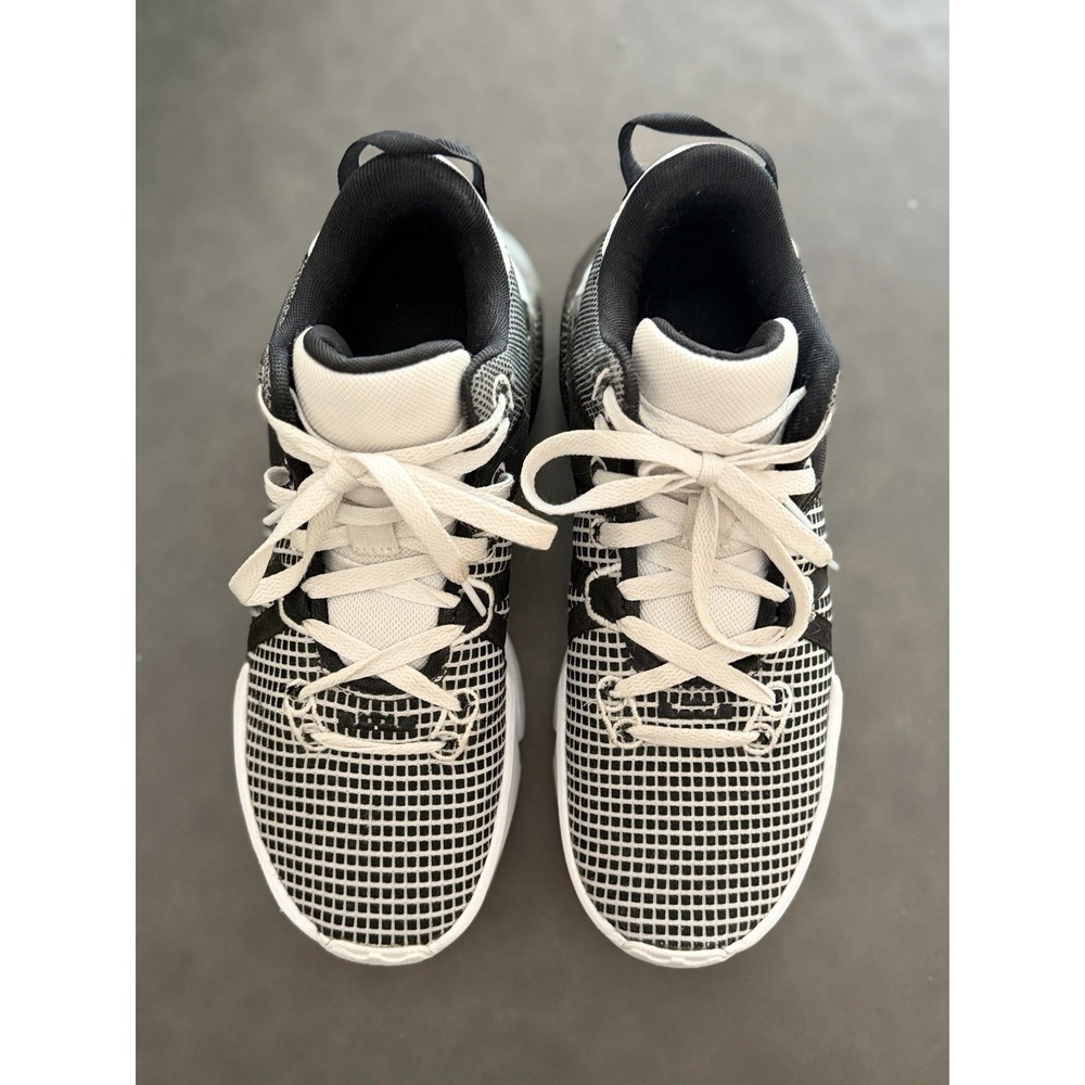 Nike Lebron Basketball‎ Shoes Witness VII White Black Size 8